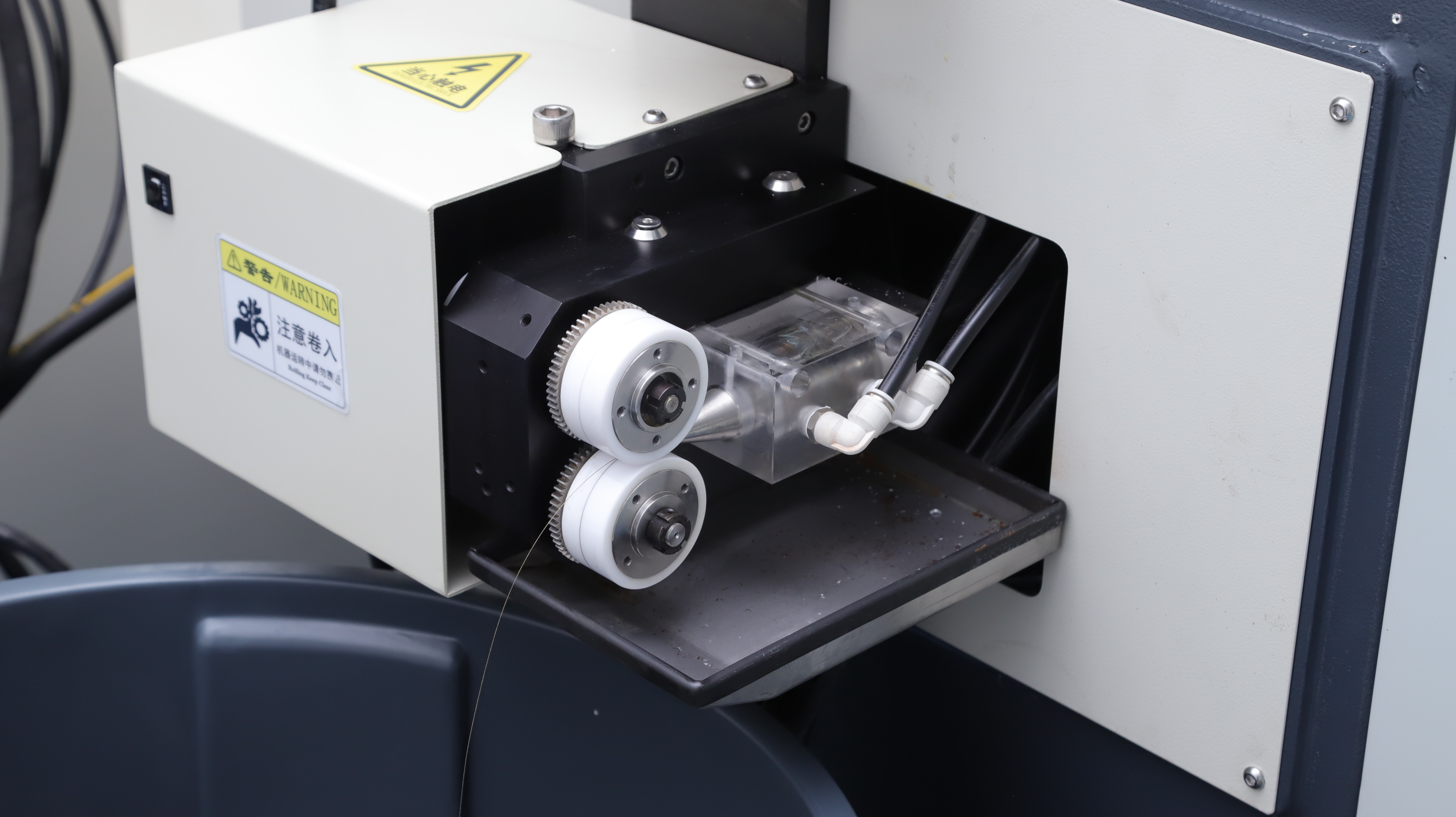 SWE SERIES LOW SPEED BRASS WIRE CUT EDM MACHINE